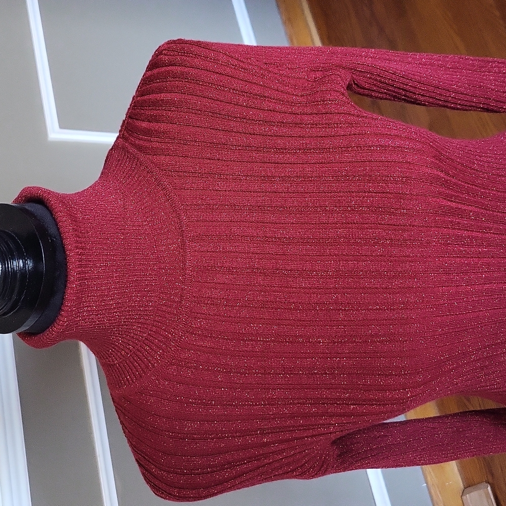 Red Glitter Turtleneck Size Medium - Picture 2 of 10